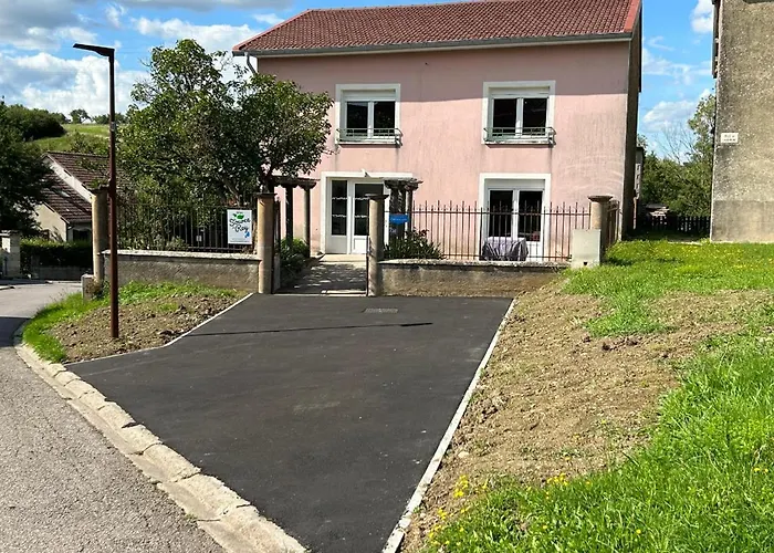 Appartement Pmr, En Pleine Nature Et Proche Des Thermes De Vittel Et Contrexeville